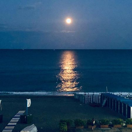 Mansarda Sul Mare Apartment มาสคาลิ ภายนอก รูปภาพ